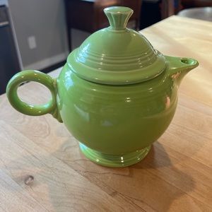 Vintage chartreuse Fiestaware teapot - from 1999